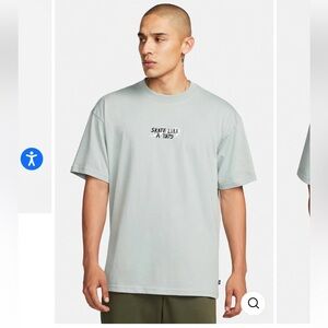 Nike SB Max90 Skate Like A Girl Loose Fit Embroidered Crewneck Short sleeve. Lg